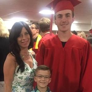 Meet your Posher, Carla